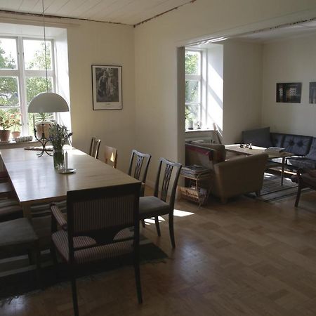 Stora Mellings Gard Acomodação com café da manhã Klintehamn Exterior foto