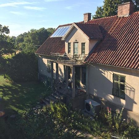 Stora Mellings Gard Acomodação com café da manhã Klintehamn Exterior foto